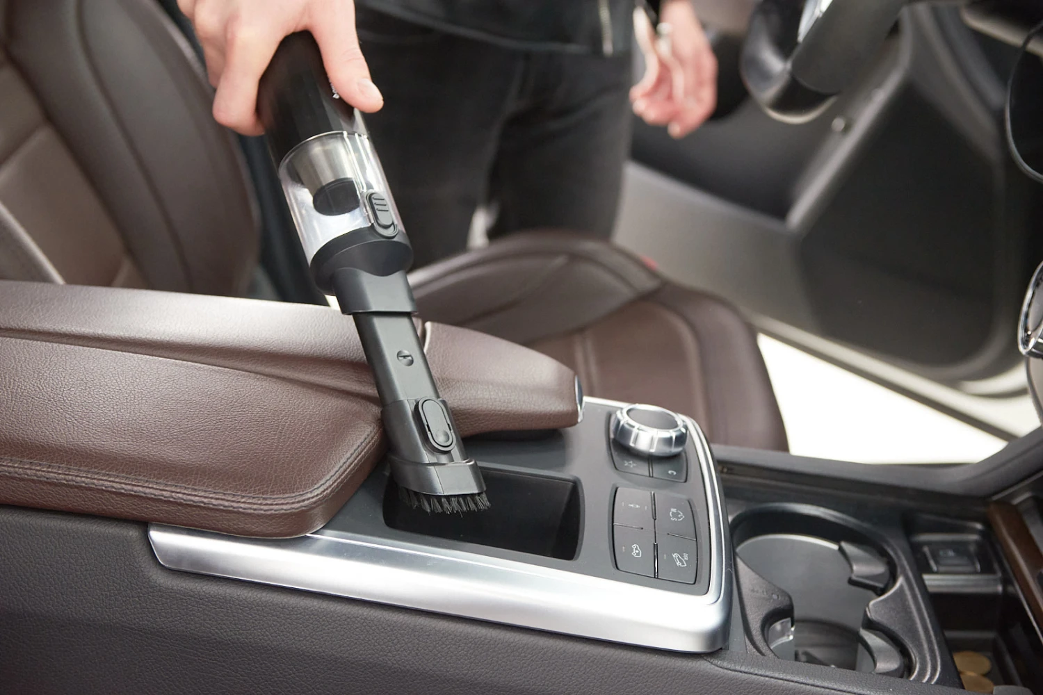 wireless handheld car vacuum cleaner for Nissan Armada